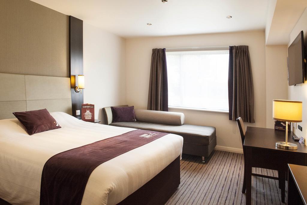 Premier Inn Southampton West Ower Habitación foto